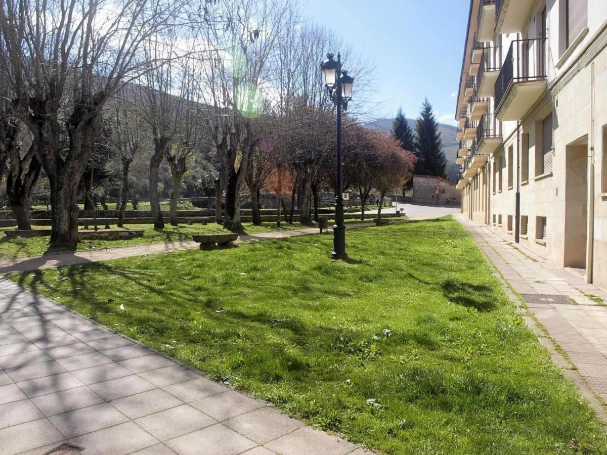Apartamento Pet Friendly En Ezcaray, Con Piscina Екстер'єр фото